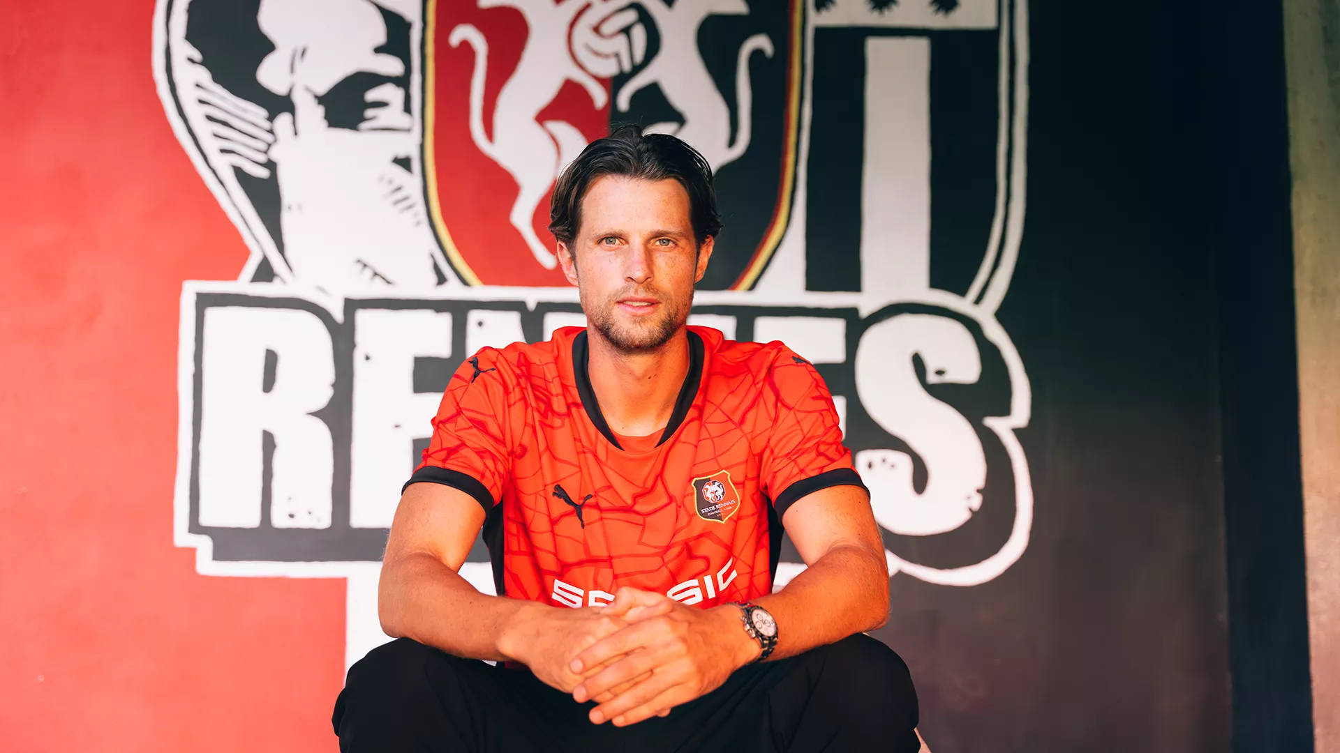 Dutch International Hans Hateboer Joins SRFC 